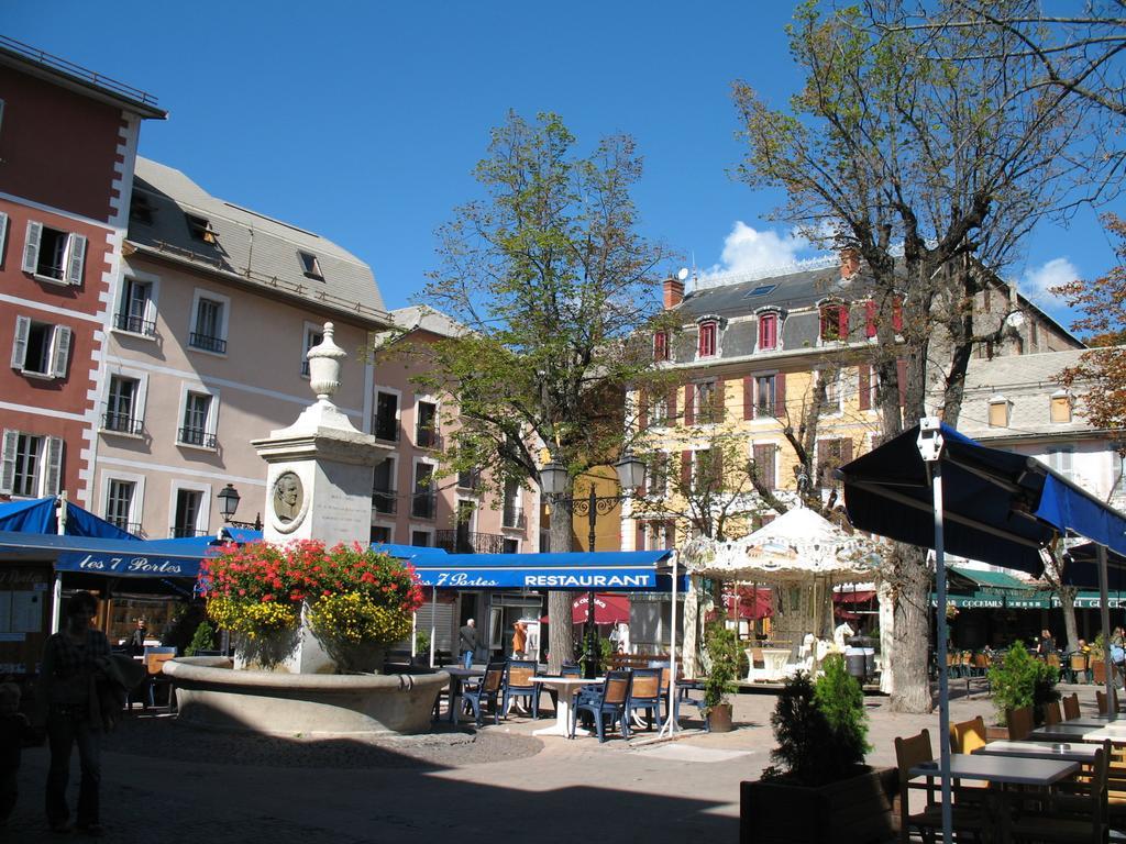 Studio Barcelonnette Ubaye, Provence Enchastrayes Exterior photo